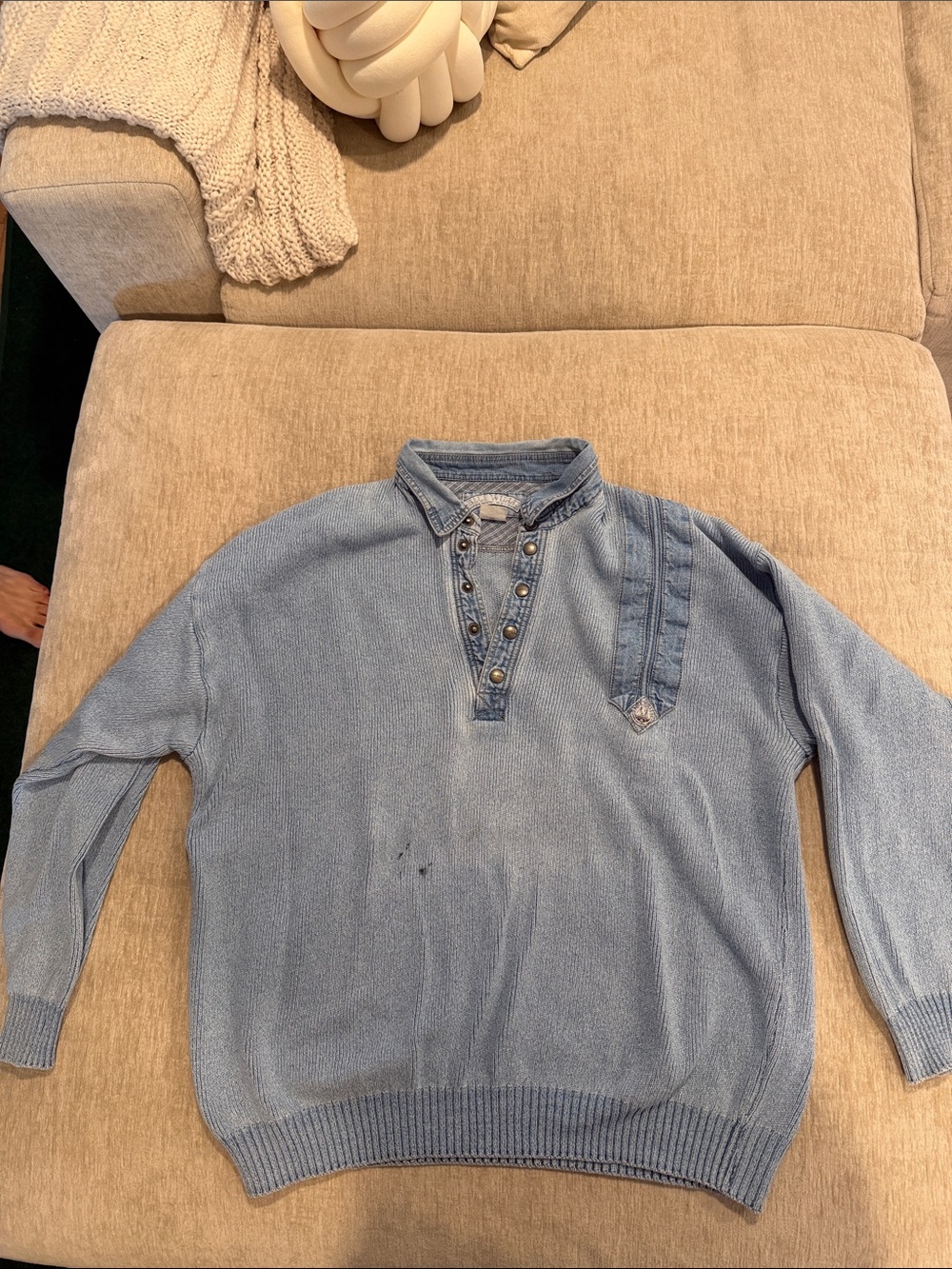 Vintage Blue Willi's Light Blue pullover Sweater with Button Placket